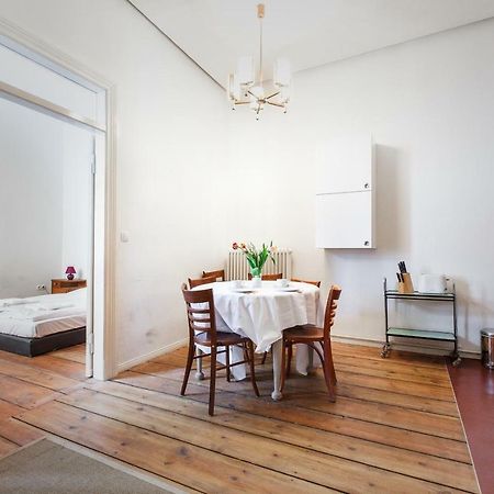 3 Bedroom Apartment Berlin Extérieur photo