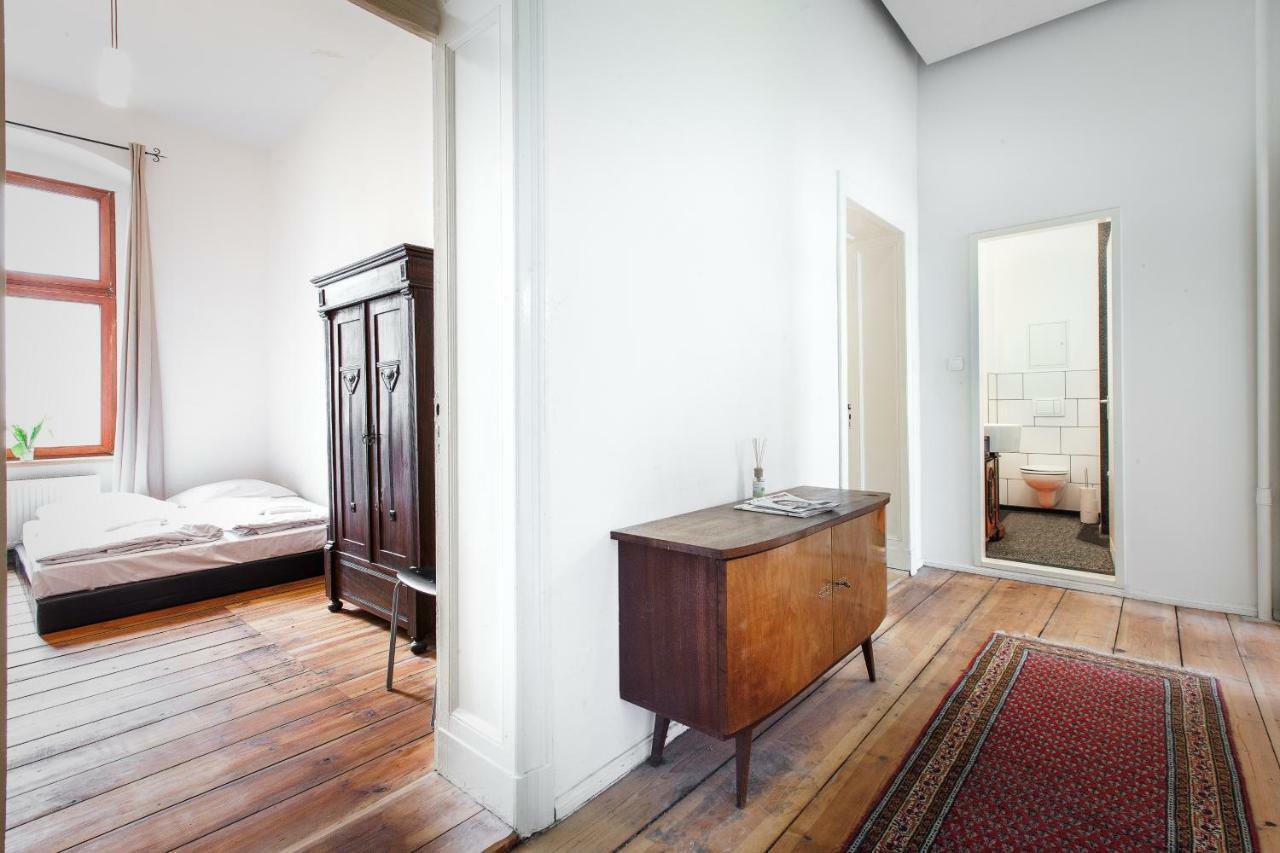 3 Bedroom Apartment Berlin Extérieur photo